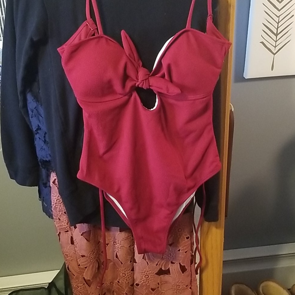 Bathing suit